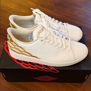 Jordan 1 low centre court